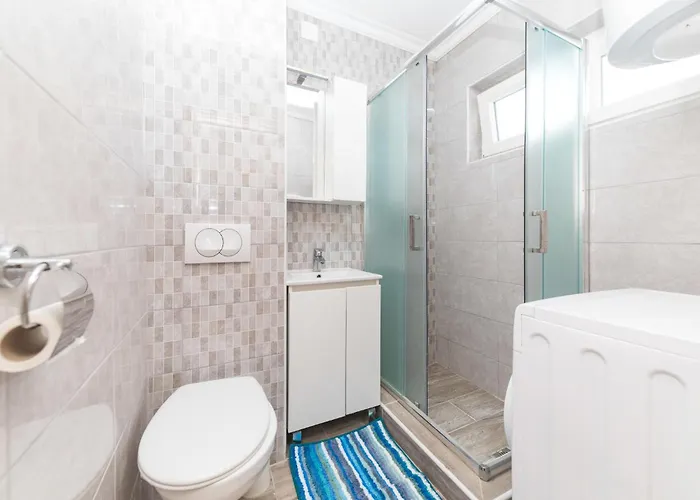 Two-bedroom In Okrug Gornji * Trogir